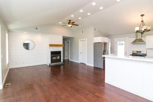 6890Liberty-0002