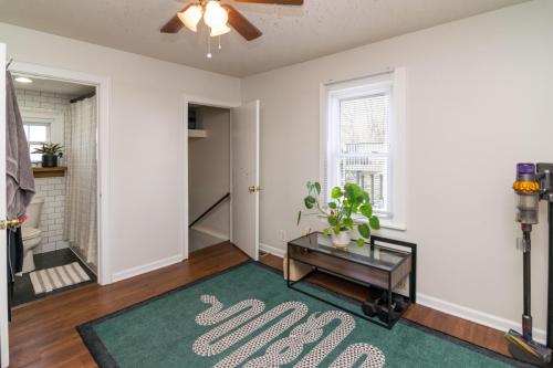 700Addison-0038
