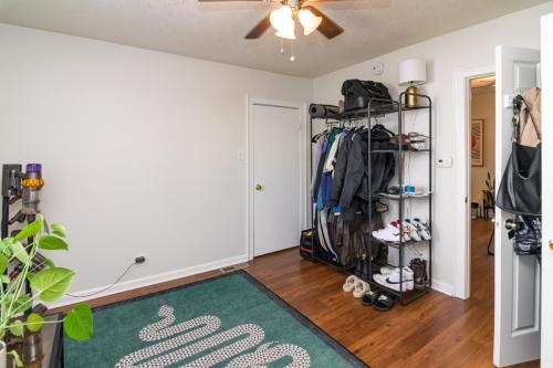 700Addison-0042