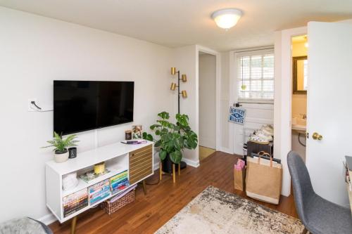 700Addison-0062
