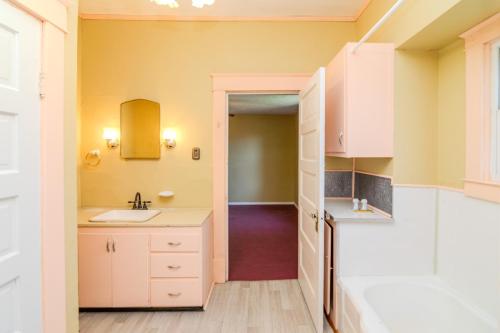 707Poplar-0210