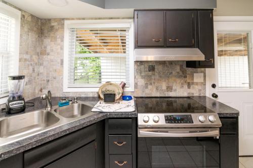 708Parkside-0072