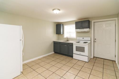 734NBroadway-0211