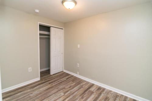 734NBroadway-0235