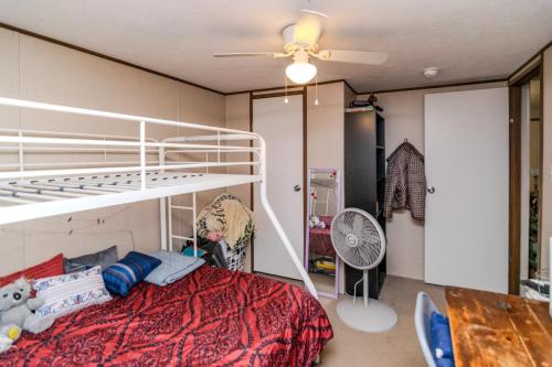 759Alma-0215