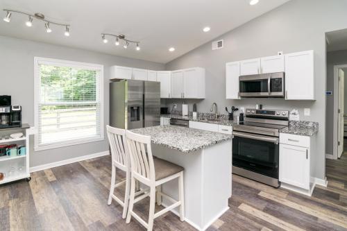 840HarborSprings-0021