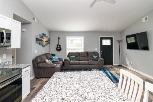 840HarborSprings-0033