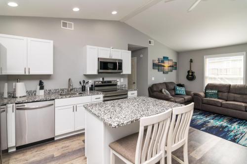 840HarborSprings-0035