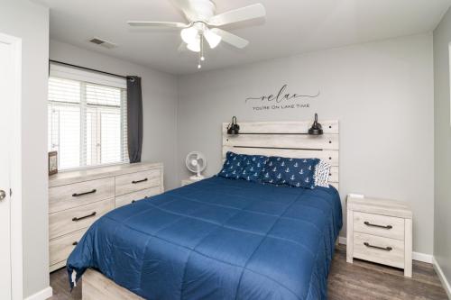 840HarborSprings-0082