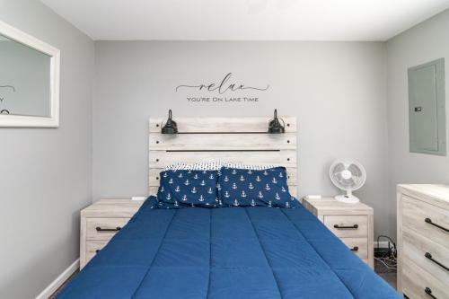 840HarborSprings-0094