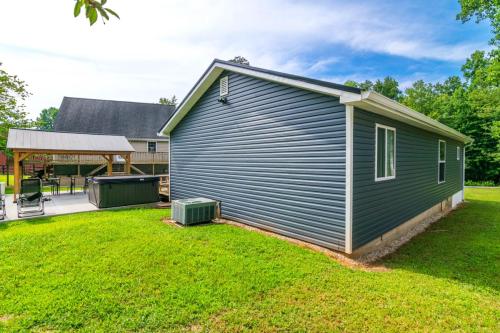 840HarborSprings-0158