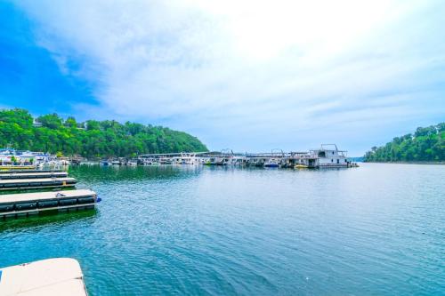 840HarborSprings-0236