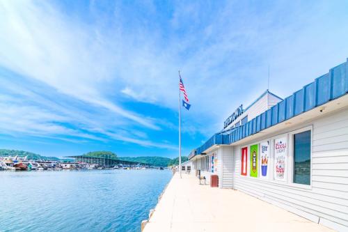 840HarborSprings-0242