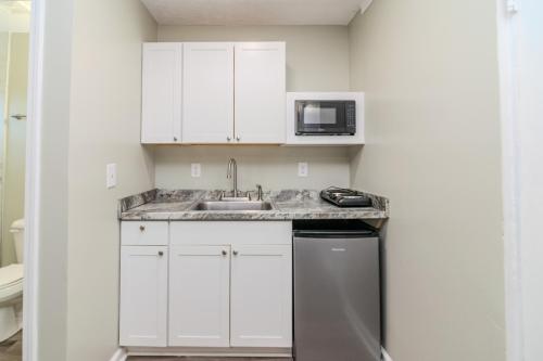 904Main6-0113
