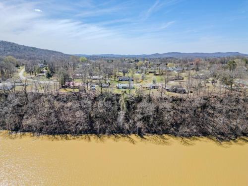 906ELakeshore-0216